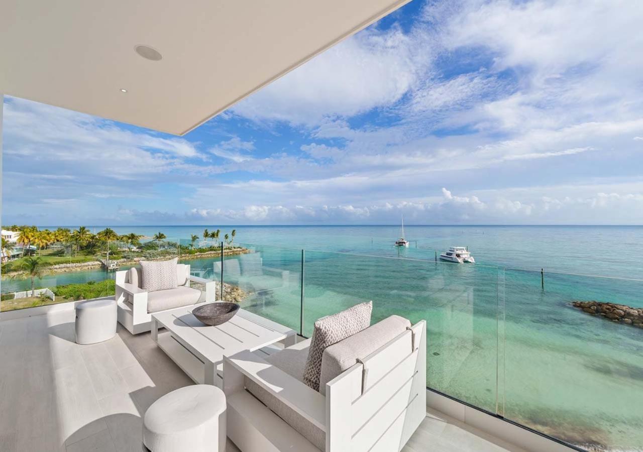 Palm Cay Marina And Resort Nassau Exteriör bild